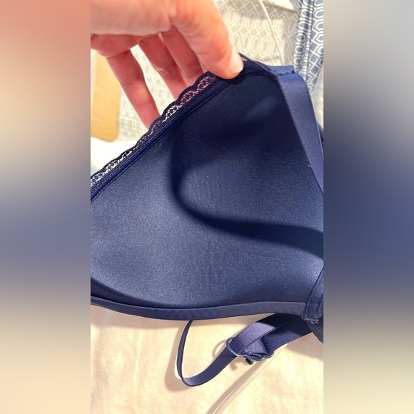 ⭐️Aerie,36-D, Blue Demi-bra,wireless with lace trim,Hook in Back for Racer/Back! - Picture 9 of 10